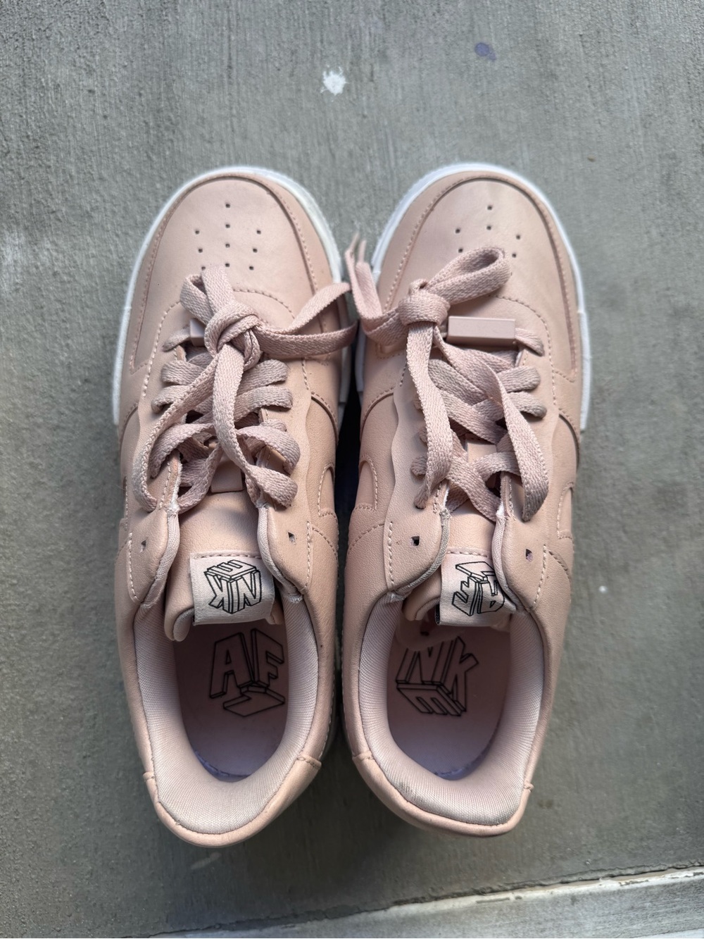 Nike Air Force 1 Low Women’s Size 7 | Blush Pink | Never Worn | Leather Sneaker